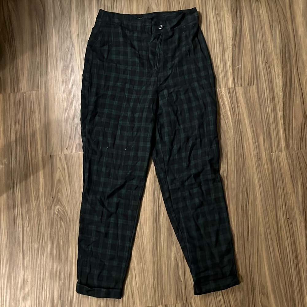 Size 6 Nastygal pants
